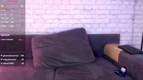 Snapshot of bonbon_aria chatting on December 2024 12:19:02 AM Aria online show from December 2024 12:19:02 AM