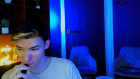 bondi_vv online show from November 2025 10:53:02 PM