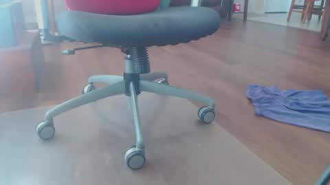 Snapshot of bone2play chatting on February 2026 02:27:02 PM FRECKLES online show from February 2026 02:27:02 PM