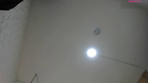bonet_iris online show from July 2026 11:05:02 AM