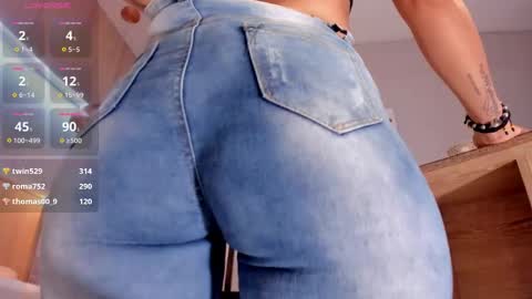 Bonie Smith online show from February 2025 02:42:02 AM