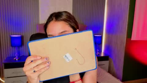 bonnali_lune online show from June 2026 10:10:02 PM