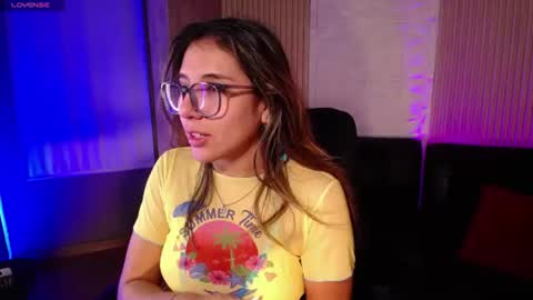 Snapshot of bonnali_lune chatting on July 2026 04:32:01 AM bonnali_lune online show from July 2026 04:32:01 AM