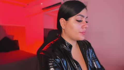 Bonnie  online show from July 2026 11:03:02 AM