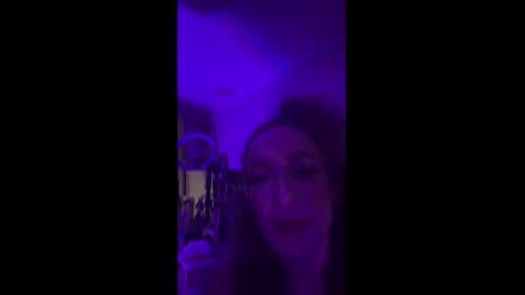 Bonnie and Clyde online show from November 2025 02:44:01 AM