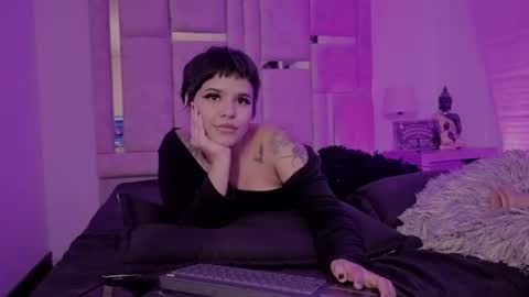 Snapshot of bonnie_anderson chatting on June 2026 01:28:02 AM Bonnie Anderson online show from June 2026 01:28:02 AM