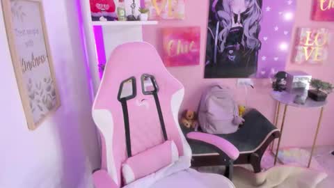 Bonnie online show from October 2025 03:51:02 AM