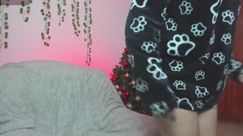 Bonnie Help me reach 500 likes online show from January 2025 10:55:01 PM