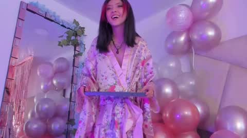   online show from March 2025 02:43:02 PM