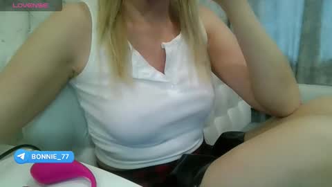 BonnieExcite online show from September 2025 12:49:02 PM