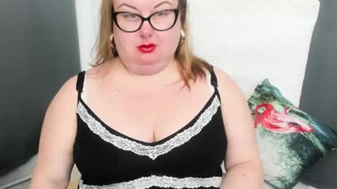 Bonnie online show from December 2024 08:51:02 AM