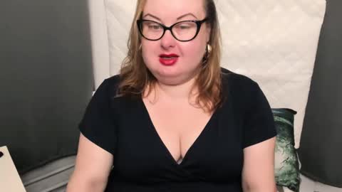 Bonnie online show from January 2025 04:56:01 AM