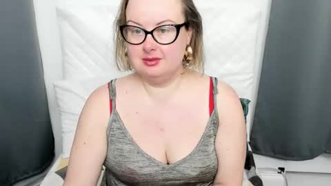 Bonnie online show from March 2026 04:57:02 AM