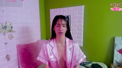 Bonnie  online show from April 2026 06:19:01 AM