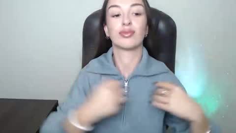 Snapshot of bonniexxx_ chatting on December 2025 08:08:02 AM Bonnie online show from December 2025 08:08:02 AM