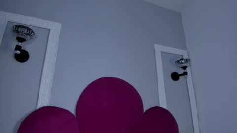 Bonnie online show from September 2025 02:39:02 PM