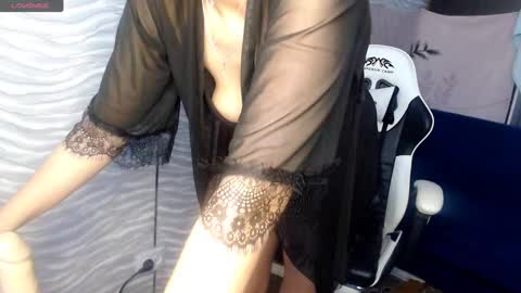 bonny_klyde95 online show from March 2025 11:58:02 AM