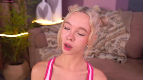 Alina online show from September 2025 08:27:02 AM