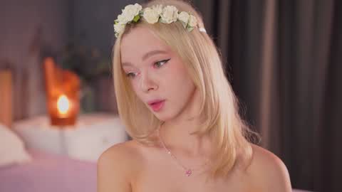 Alina online show from October 2025 08:01:01 AM