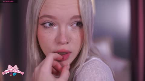 Alina online show from March 2026 08:08:02 AM