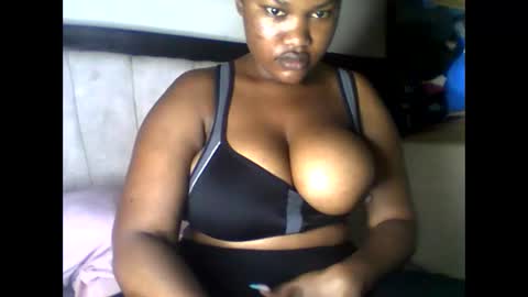 Snapshot of boobylicious012 chatting on June 2026 01:21:02 AM boobylicious012 online show from June 2026 01:21:02 AM