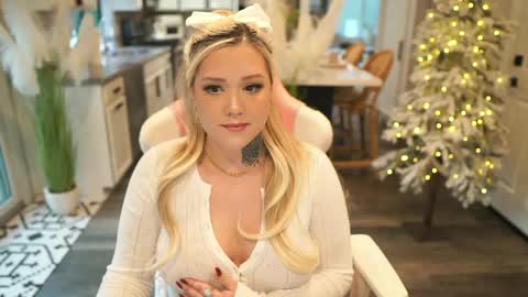 Miley online show from December 2024 12:13:01 AM