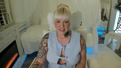 Miley online show from February 2025 03:13:02 AM