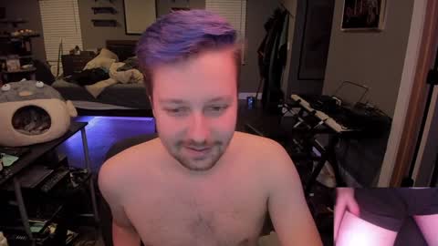 Snapshot of booker_baxton chatting on January 2025 07:04:01 AM Booker Baxton online show from January 2025 07:04:01 AM