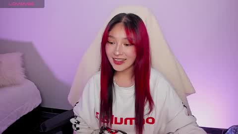 Snapshot of boonie_girl chatting on December 2024 05:05:02 AM Booniee online show from December 2024 05:05:02 AM