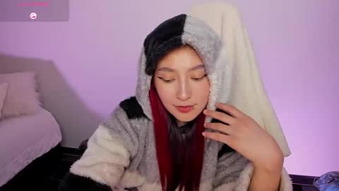 Snapshot of boonie_girl chatting on December 2024 07:39:02 AM Booniee online show from December 2024 07:39:02 AM