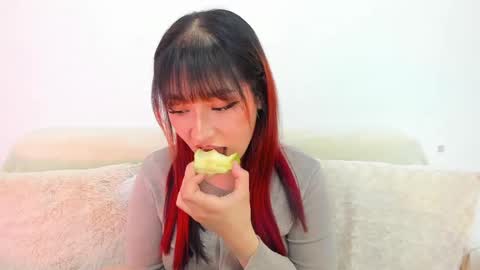 Snapshot of boonie_girl chatting on February 2025 06:03:01 AM Booniee online show from February 2025 06:03:01 AM