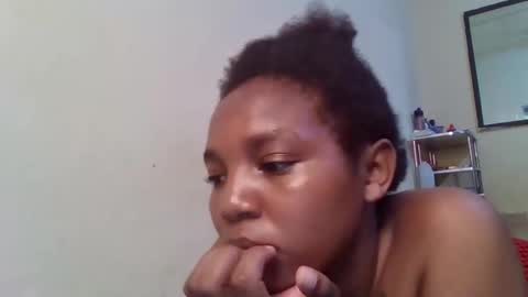 Snapshot of bootie_caramel chatting on November 2025 08:12:01 AM bootie_caramel online show from November 2025 08:12:01 AM