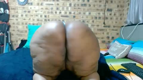 Snapshot of bootytwerkxxx chatting on June 2026 05:48:01 PM bootytwerkxxx online show from June 2026 05:48:01 PM
