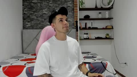 booyhott_ online show from March 2026 07:10:02 PM