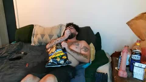 boredandirish21 online show from October 2025 08:50:02 PM