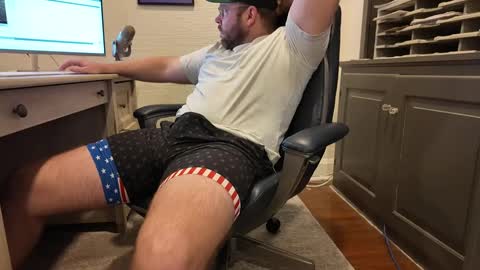 Boredhorndog online show from October 2025 01:42:02 PM