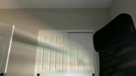 borisdm1976 online show from October 2025 05:57:01 PM