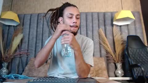 Snapshot of bossdominator1 chatting on September 2025 05:01:02 AM Boss online show from September 2025 05:01:02 AM