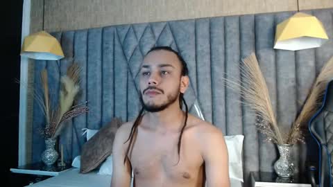 Snapshot of bossdominator1 chatting on October 2025 03:25:02 AM Boss online show from October 2025 03:25:02 AM