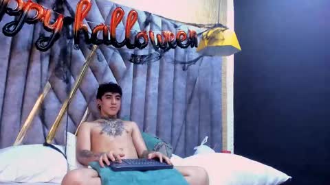 Snapshot of bossdominator1 chatting on October 2025 06:30:02 PM Boss online show from October 2025 06:30:02 PM