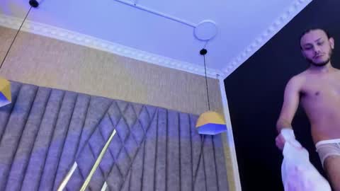 Snapshot of bossdominator1 chatting on November 2025 03:18:02 AM Boss online show from November 2025 03:18:02 AM