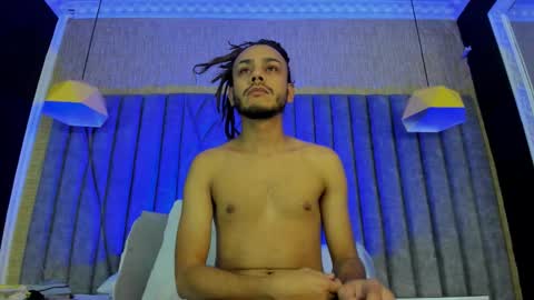 Snapshot of bossdominator1 chatting on November 2025 03:23:01 AM Boss online show from November 2025 03:23:01 AM