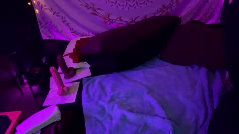 BossMom online show from January 2025 03:47:02 AM