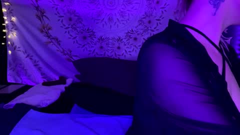 BossMom online show from January 2025 05:11:02 AM