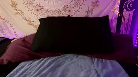 BossMom online show from February 2025 01:51:01 AM