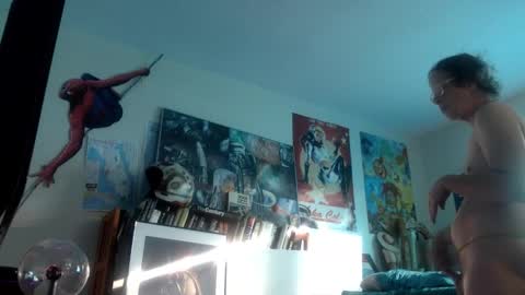 Bottomboo7 online show from November 2025 01:15:02 PM