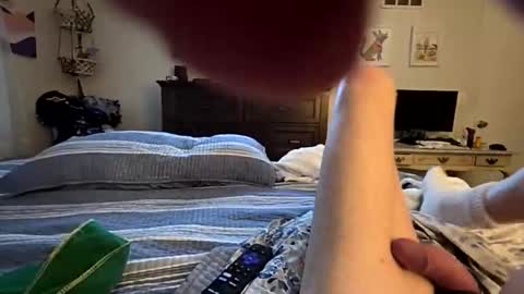 Snapshot of bottomtoy2222 chatting on April 2026 10:47:02 AM bottomtoy2222 online show from April 2026 10:47:02 AM