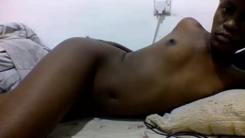 bouncy_vee online show from February 2026 01:38:01 AM