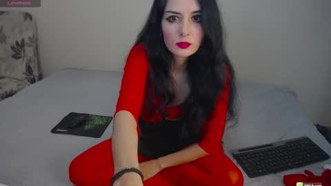 Helen  online show from October 2025 11:31:01 AM