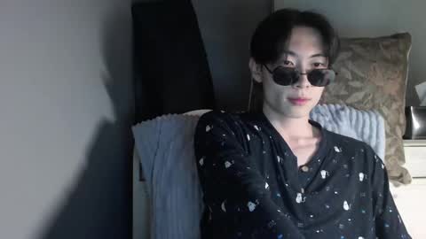 boxman556990 online show from December 2024 01:33:02 PM